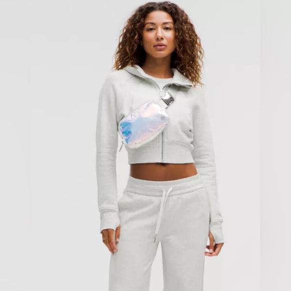 Like New! Lululemon Iridescent 1L Everywhere Belt Bag - Picture 2 of 7